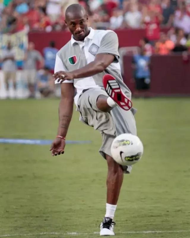 观察：和AC米兰传出绯闻的18岁昂热前锋谢里夫