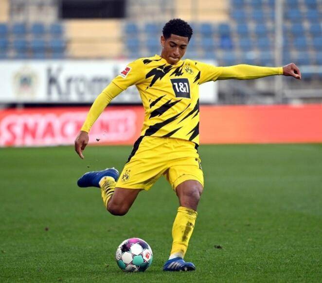 BURTON运动员团队新赛季多点开花，苏翊鸣连夺两冠