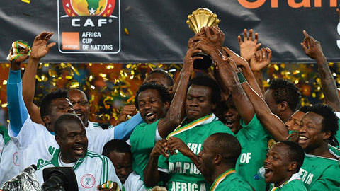 巴黎主帅战术受质疑