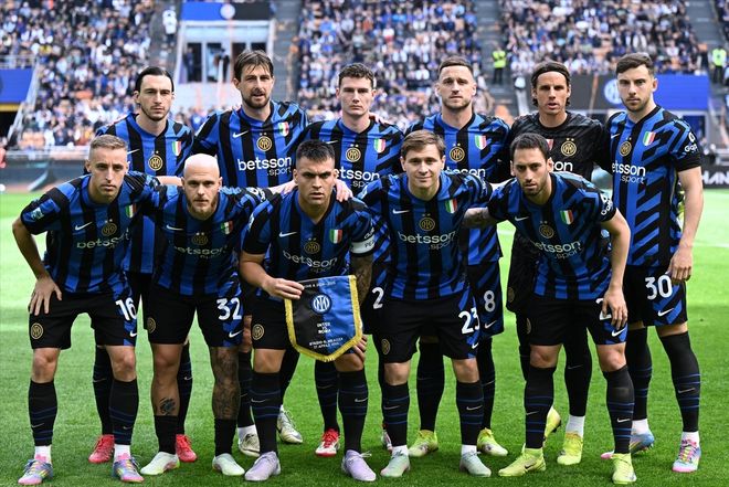 曼联青训小将登场亮相