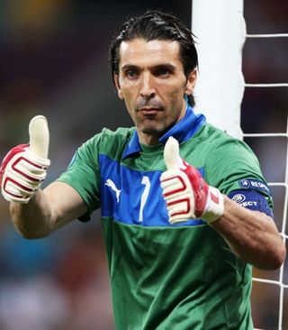 国足官方：祝愿魏祥鑫在法甲提升能力，为中国足球贡献力量