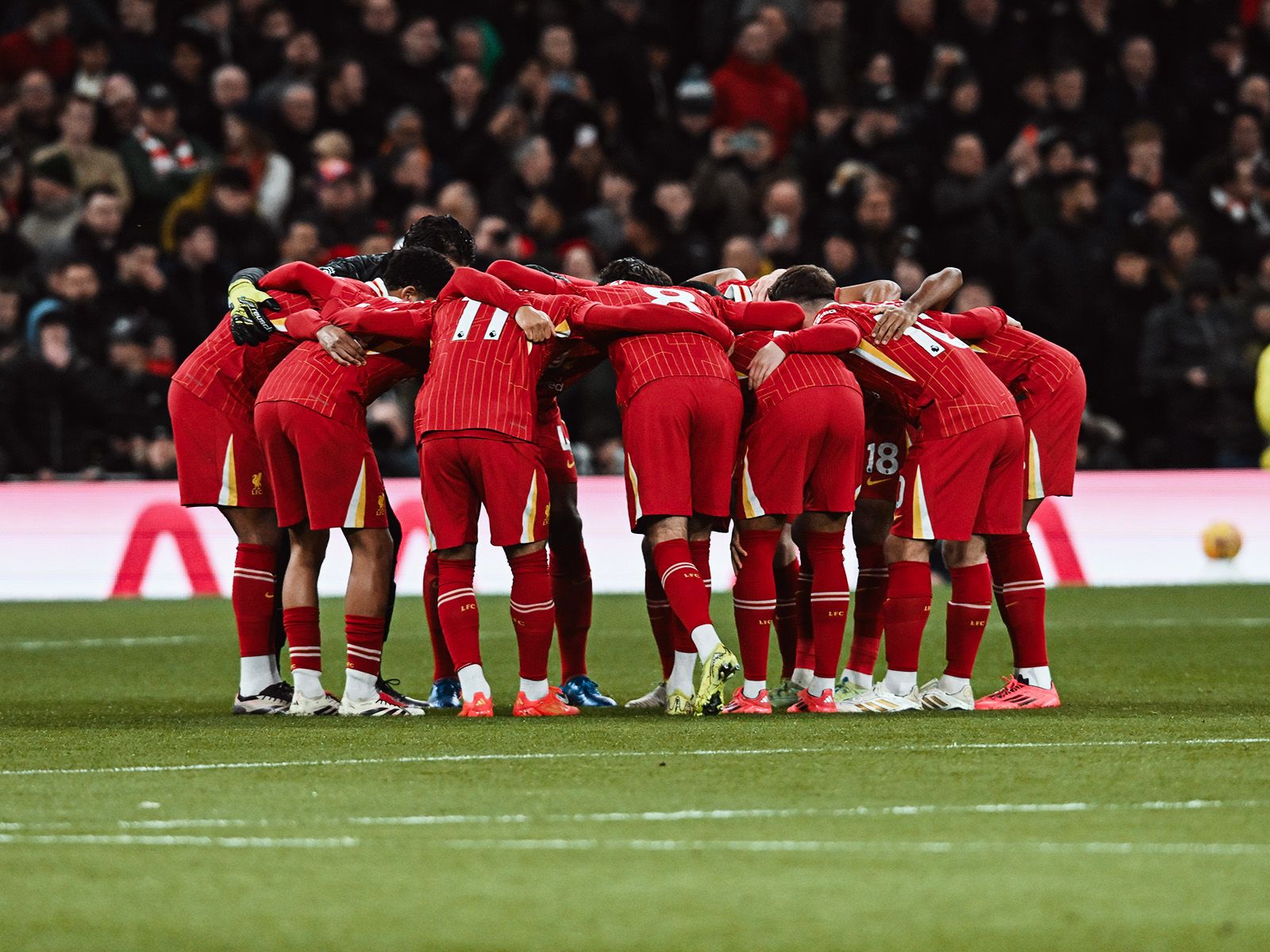 火药味！莫兰特用手狂指克莱面部，克莱怒火中烧一把甩开