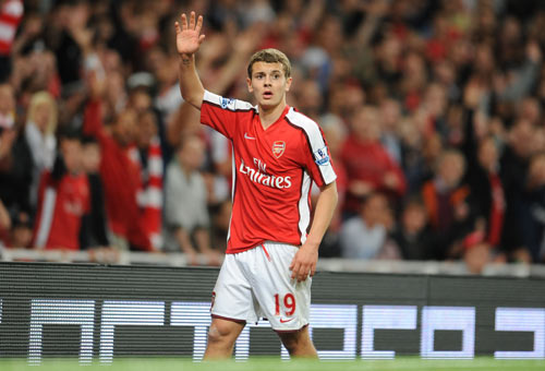 有消息称萨拉赫“很不高兴”，因为他不会在利物浦待满“六个月”。