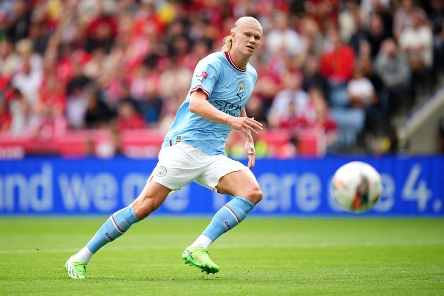 邓弗里斯：希望两到三周内复出，我们的球队就像一个大家庭