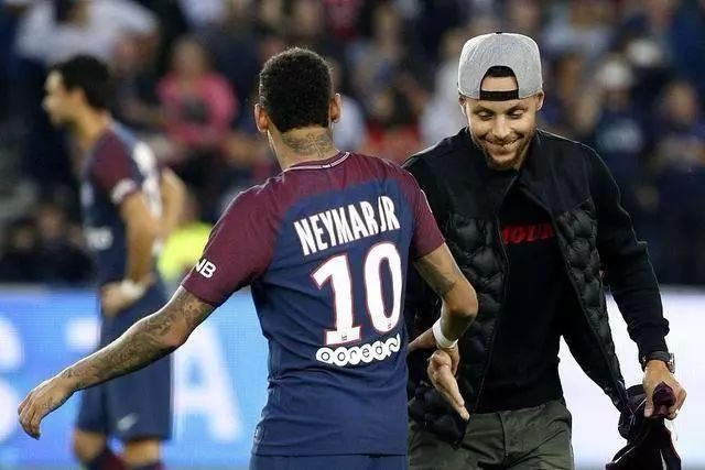 罗尔费斯：维尔茨是团队型球员，利物浦未形成整体他无法发挥